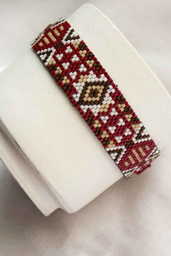 دستبند میوکی طرح خشتی