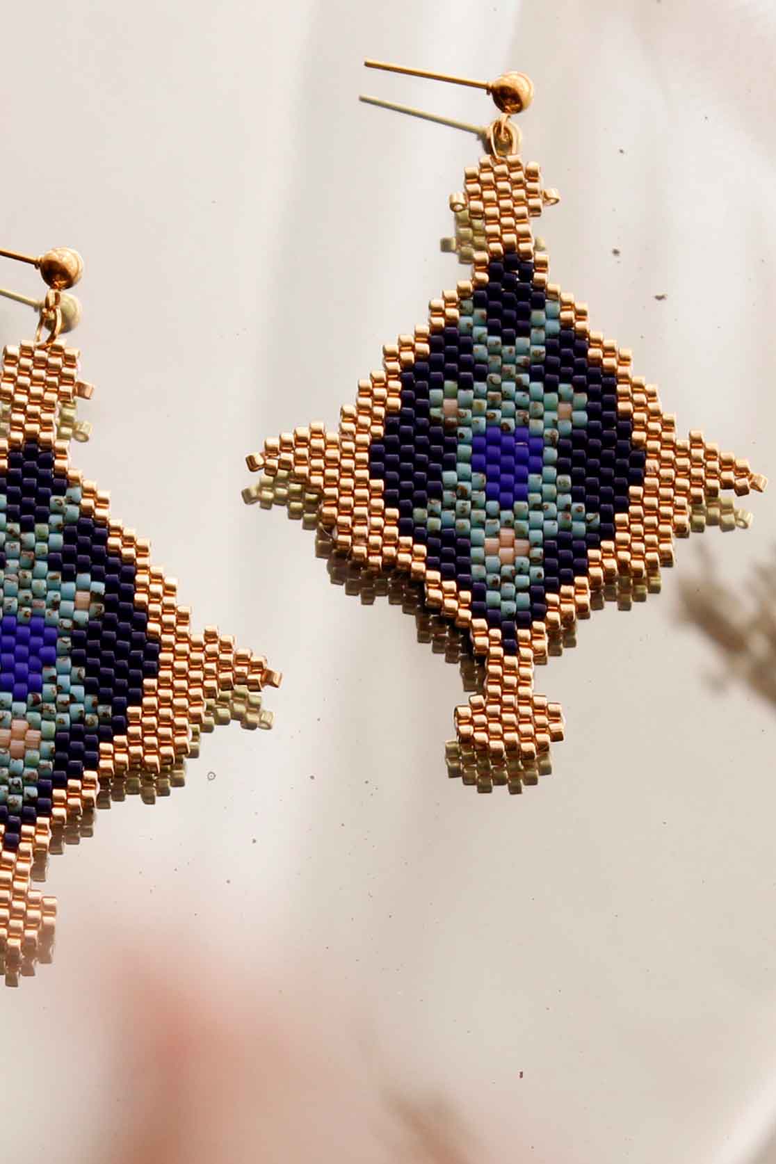 گوشواره میوکی - دروازه شاهی - طلایی - سرمه ای