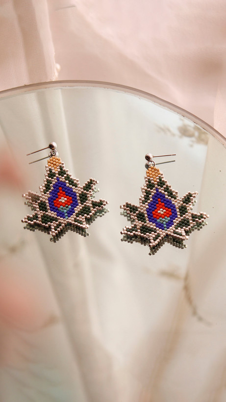 گوشواره میوکی - گل شاه عباسی - نقره ای - آبی - سبز تیره - آجری