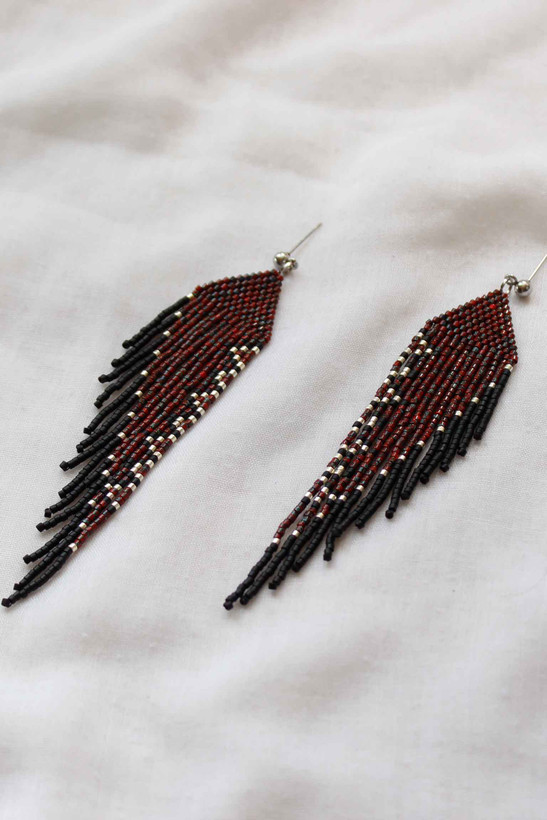 گوشواره میوکی به سبک بومیان آمریکایی - طرح بوهمی - مشکی - زرشکی رگه دار - نقره ای