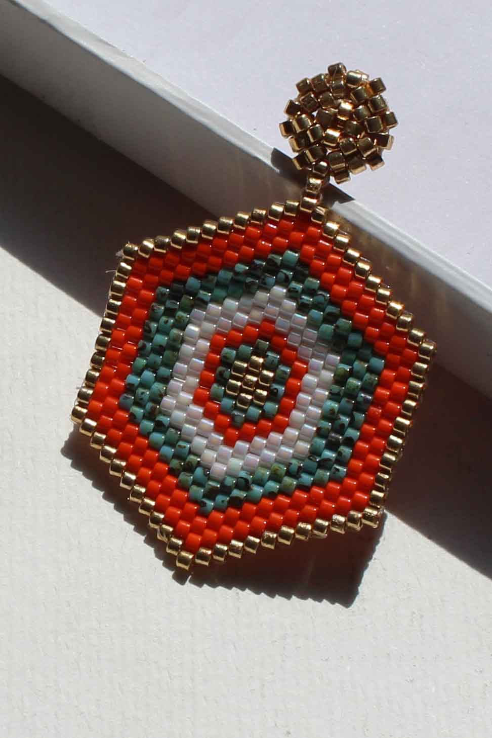 گوشواره میوکی - طرح 6 ضلعی - نارنجی - فیروزه ای - طلایی - سفید