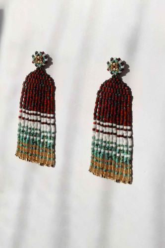 گوشواره میوکی - به سبک بومیان امریکایی - سفید - طلایی - فیروزه ای رگه دار - زرشکی رگه دار