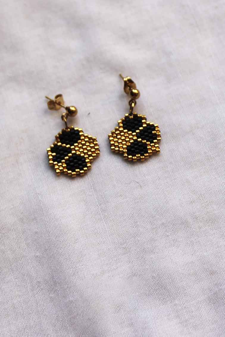 نیم ست گردنبند و گوشواره - شبدر چهار برگ - مشکی - طلایی