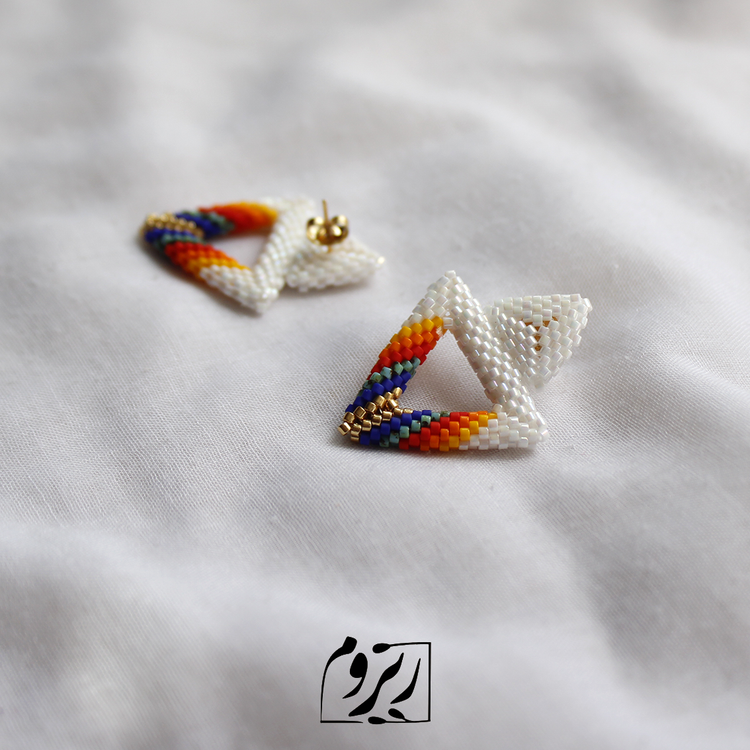 گوشواره میوکی - طرح دو مثلث - مطابق تصویر