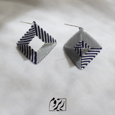 گوشواره میوکی - طرح سهبعدی - طوسی متالیک - سرمه ای - سفید