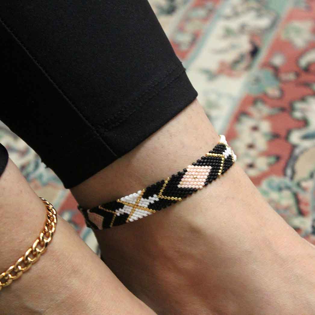 پابند میوکی - طرح هندسی - مشکی - طلایی - سفید - صورتی کرم