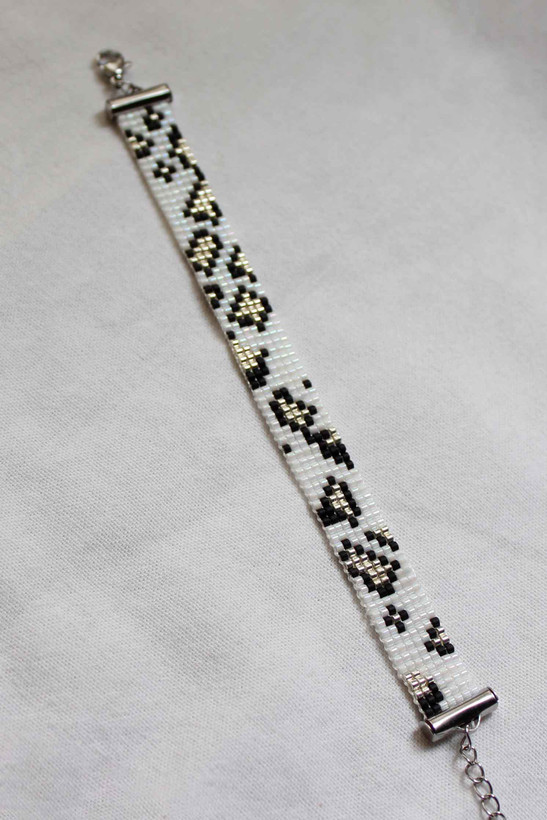 دستبند میوکی - طرح پلنگی - سفید - مشکی - نقره ای